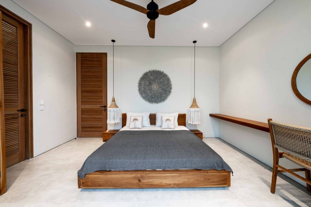 Anwa Cove, Umalas