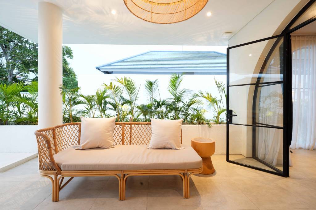 Anwa Cove, Umalas