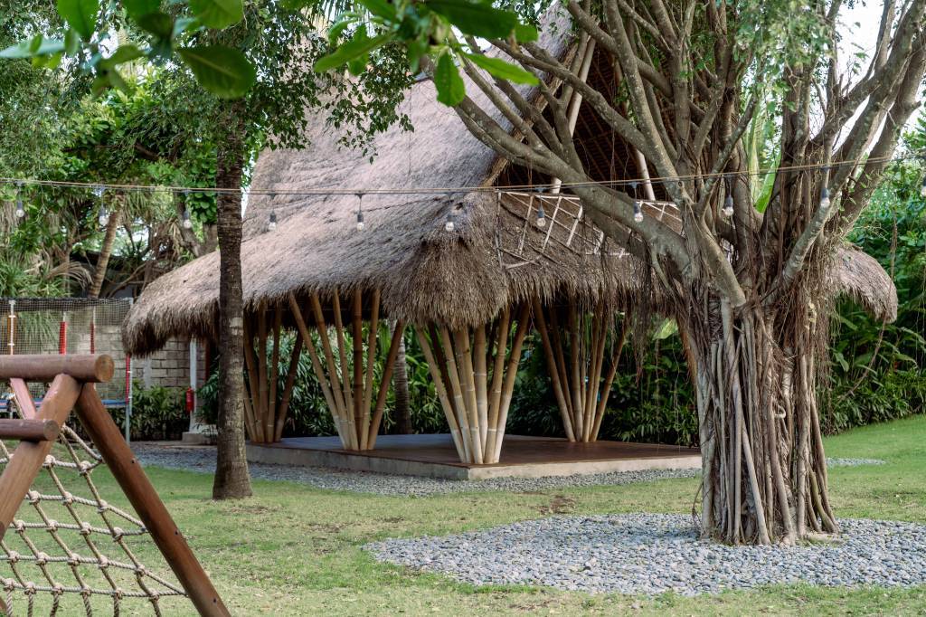 Komune Resort & Beach Club