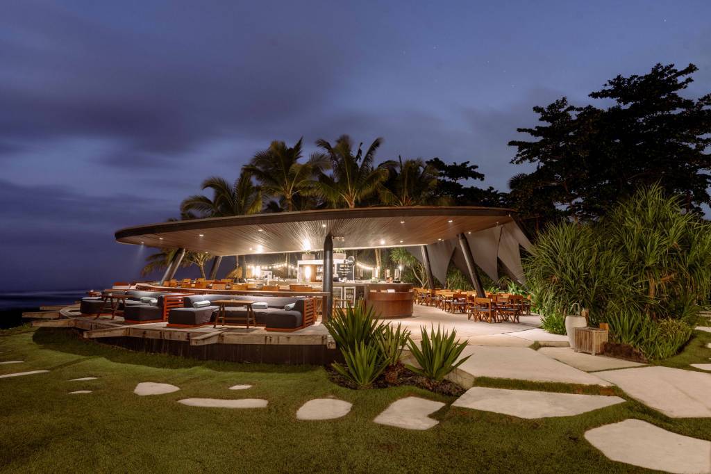 Komune Resort & Beach Club