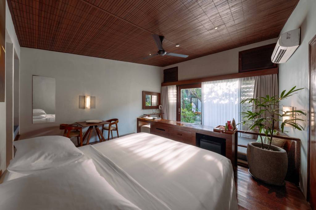 Komune Resort & Beach Club