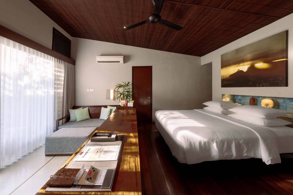 Komune Resort & Beach Club